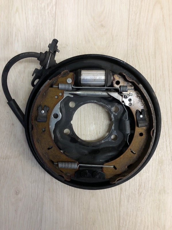 Тормозной механизм задний правый FOCUS 10-18 2015 CB8 2.0 XQDA