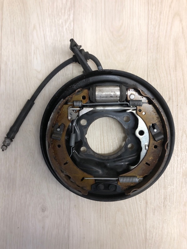 Тормозной механизм задний левый FOCUS 10-18 2015 CB8 2.0 XQDA