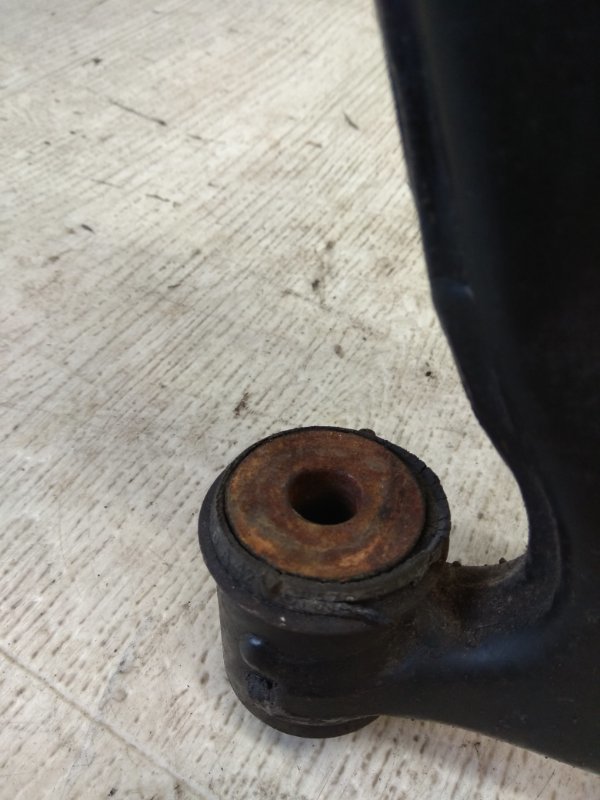 Рычаг передней подвески нижний правый EDGE 06-14 2014 TQ1 3.5 PDED Рычаг передней подвески нижний правый EDGE 06-14 2014 TQ1 3.5 PDED