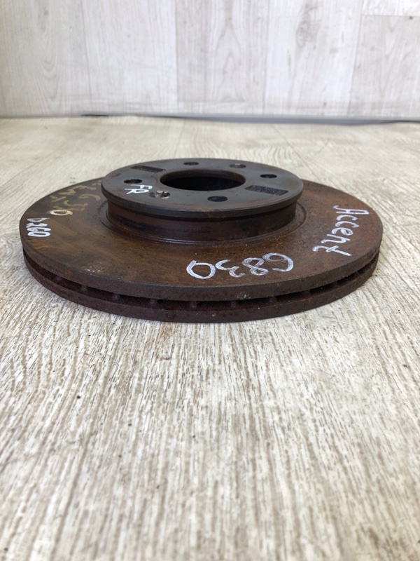 Тормозной диск передний HYUNDAI ACCENT RB 10- RB 1.6 G4FD