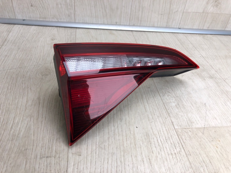 Фонарь внутренний левый JETTA USA 18- 2018 JEM 1.4 DGXA Фонарь внутренний левый JETTA USA 18- 2018 JEM 1.4 DGXA