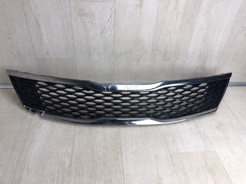 Решетка радиатора KIA OPTIMA JF 15-20 2016 JF 2.4 G4KJ 86350-D5020 Б/У