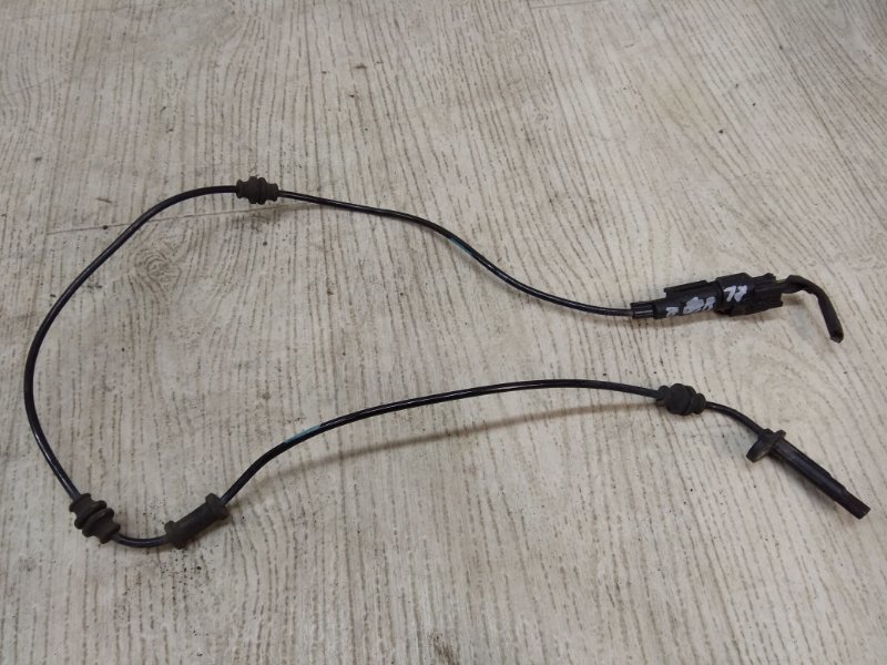 Датчик ABS задний левый 200 14-16 2016 UF 2.4 ED6