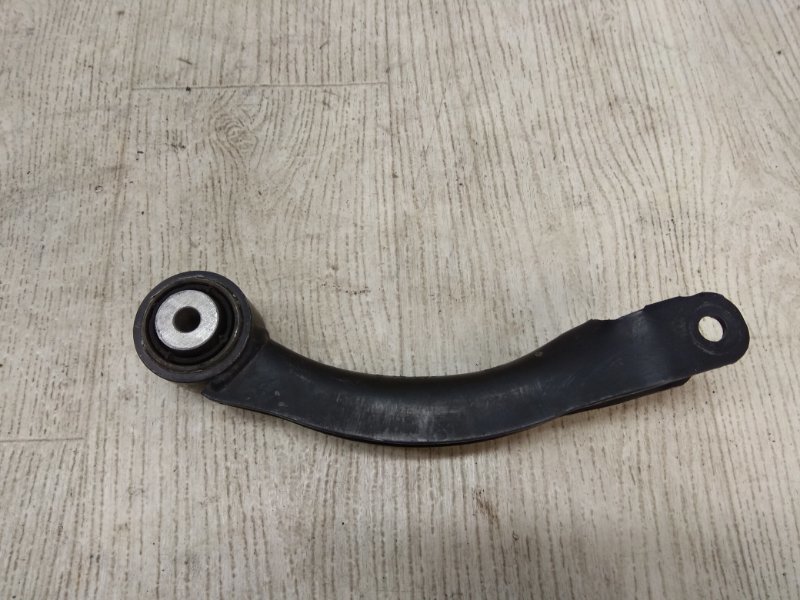 Рычаг задней подвески поперечный верхний CHRYSLER 200 14-16 2016 UF 2.4 ED6 68207620AA Б/У