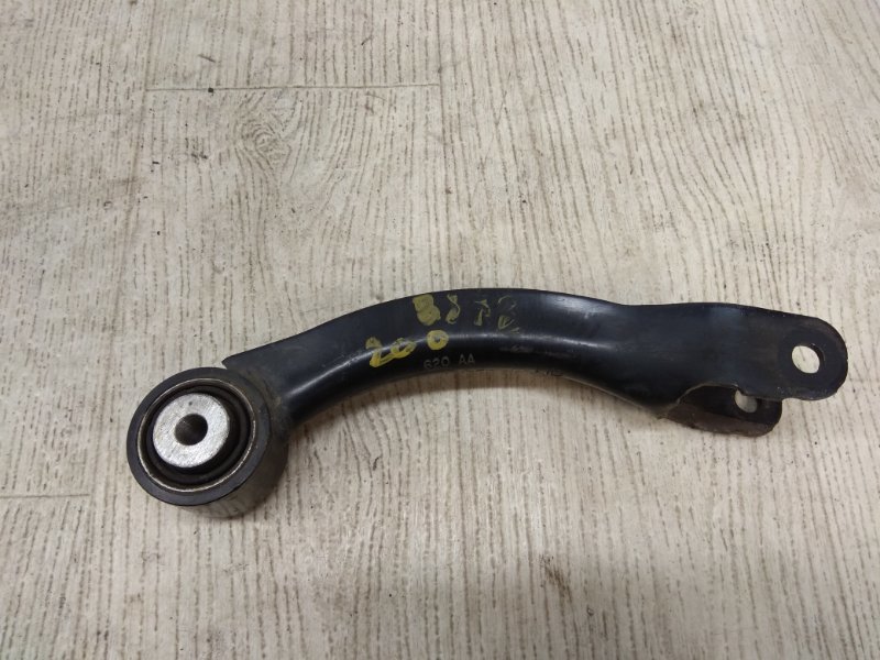 Рычаг задней подвески поперечный верхний 200 14-16 2016 UF 2.4 ED6