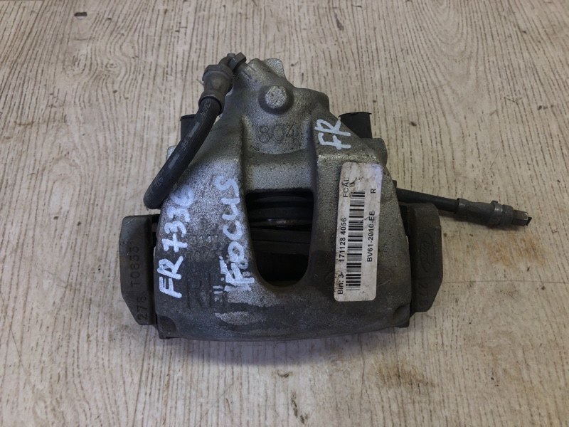 Суппорт тормозной передний правый FORD FOCUS 10-18 2017 CB8 2.0 XQDA CV6Z-2B120-A Б/У