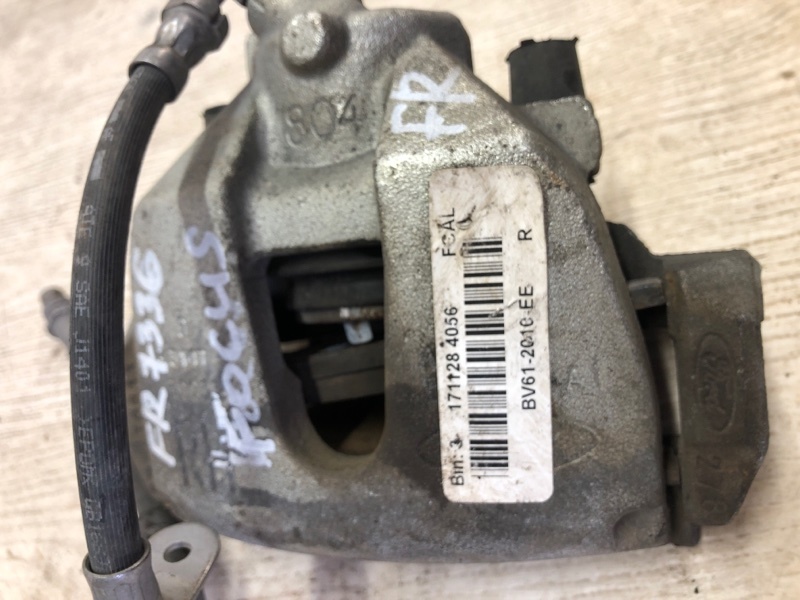 Суппорт тормозной передний правый FOCUS 10-18 2017 CB8 2.0 XQDA