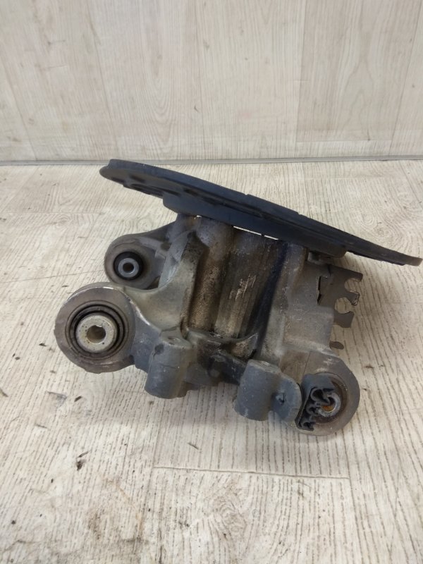 Цапфа задняя правая CHRYSLER 200 14-16 UF 2.4 ED6