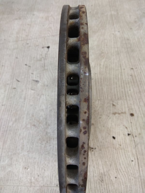 Тормозной диск передний CHRYSLER 200 14-16 UF 2.4 ED6