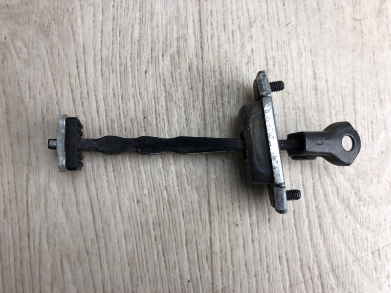 Ограничитель двери задний левый OPTIMA JF 15-20 2016 JF 2.4 G4KJ