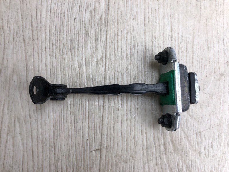 Ограничитель двери передний левый OPTIMA JF 15-20 2016 JF 2.4 G4KJ Ограничитель двери передний левый OPTIMA JF 15-20 2016 JF 2.4 G4KJ