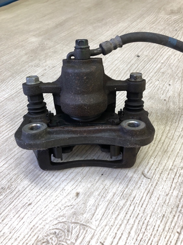 Суппорт тормозной задний правый SONATA LF 2014- 2015 LF 2.4 G4KJ