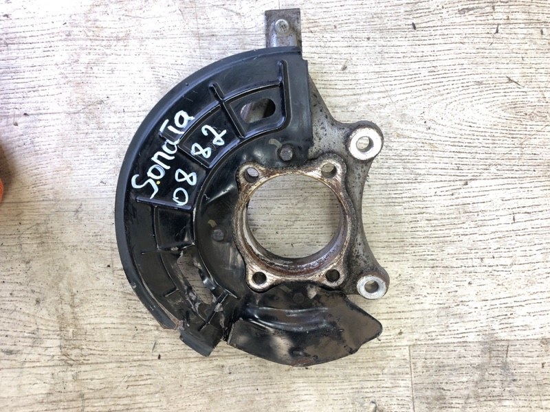 Кулак поворотный передний правый HYUNDAI SONATA LF 2014- 2015 LF 2.4 G4KJ 51711-E6101 Б/У