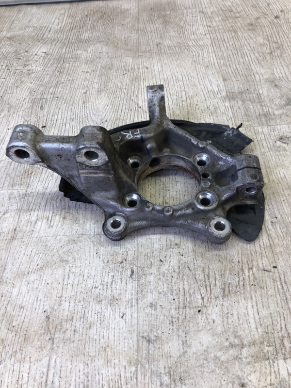 Кулак поворотный передний правый HYUNDAI SONATA LF 2014- LF 2.4 G4KJ