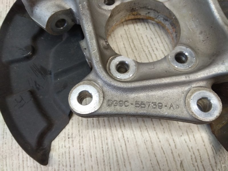 Цапфа задняя левая FUSION 14- 2013 CD4 C25HDEX Цапфа задняя левая FUSION 14- 2013 CD4 C25HDEX