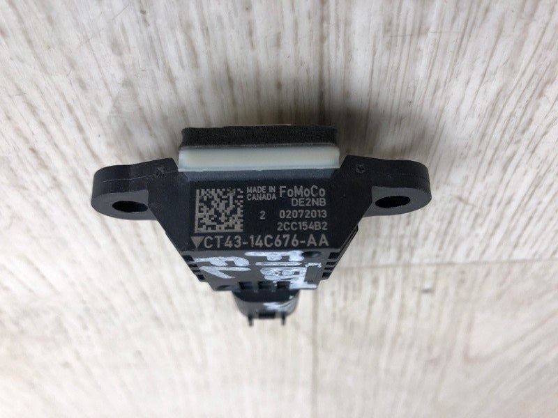 Датчик удара FIESTA 08-17 2013 CCN 1.6 HXJB Датчик удара FIESTA 08-17 2013 CCN 1.6 HXJB