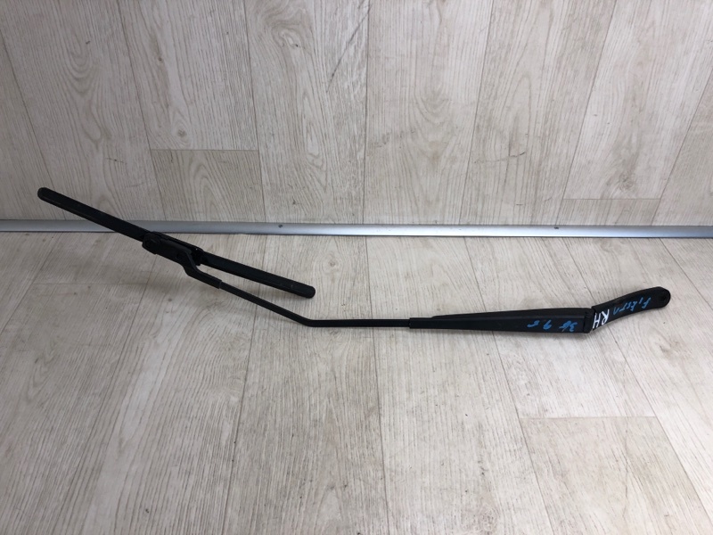 Поводок стеклоочистителя передний правый FORD FIESTA 08-17 2013 CCN 1.6 HXJB BE8Z-17526-A Б/У