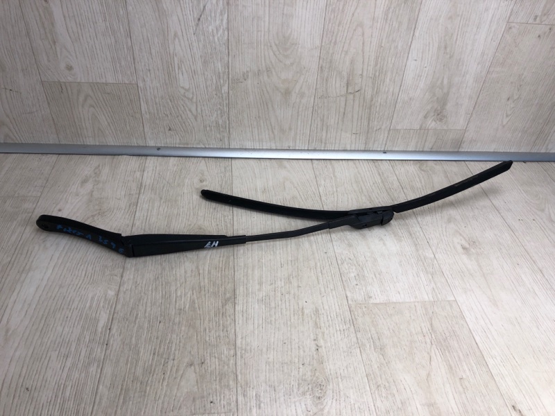 Поводок стеклоочистителя передний левый FORD FIESTA 08-17 2013 CCN 1.6 HXJB BE8Z-17527-A Б/У
