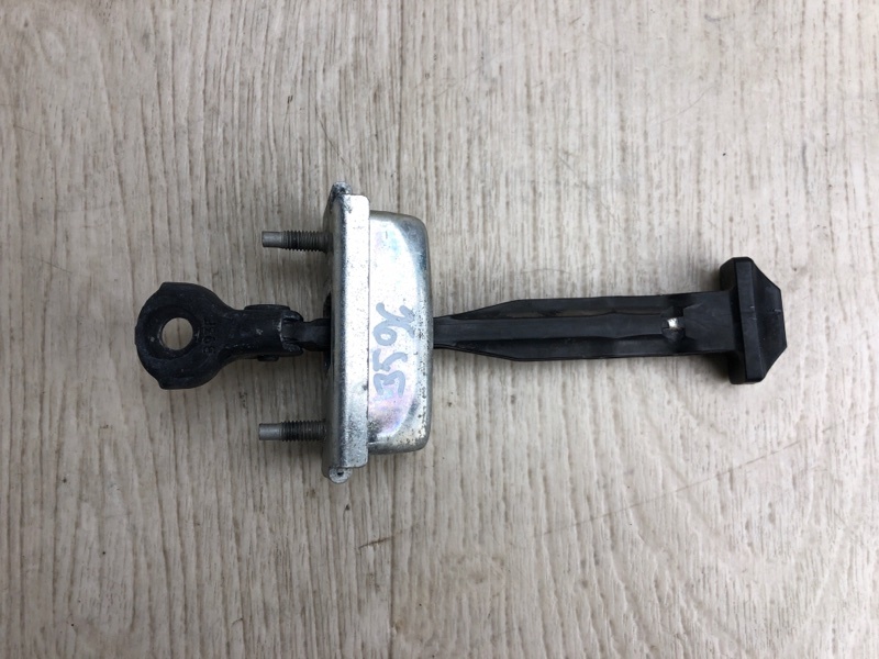 Ограничитель двери задний FORD FIESTA 08-17 2013 CCN 1.6 HXJB AE8Z-5427204-A Б/У