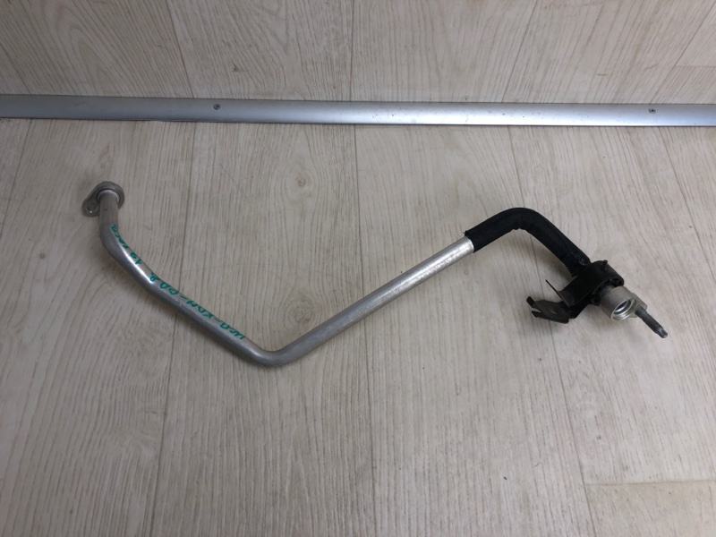 Трубка кондиционера FIESTA 08-17 2013 CCN 1.6 HXJB