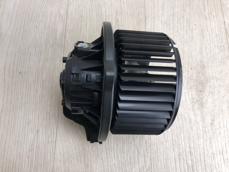 Моторчик печки ACCENT RB 10- 2015 RB 1.6 G4FD Моторчик печки ACCENT RB 10- 2015 RB 1.6 G4FD
