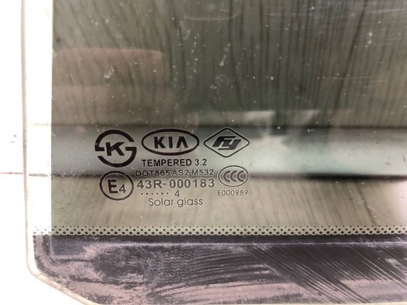 Стекло двери глухое заднее левое FORTE YD 12- 2014 YD 1.8 G4NB