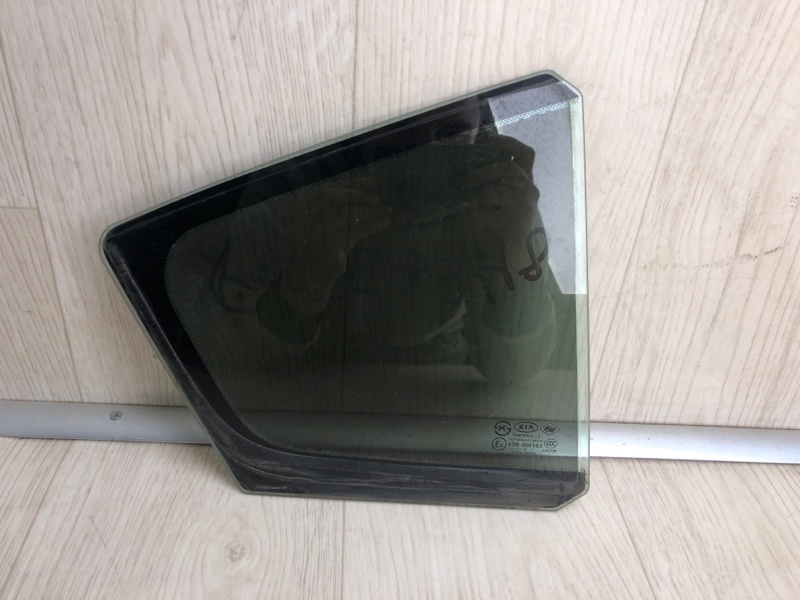 Стекло двери глухое заднее правое KIA FORTE YD 12- 2014 YD 1.8 G4NB 83427-A7020 Б/У