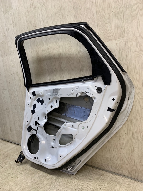 Дверь задняя правая FOCUS 10-18 2015 CB8 2.0 XQDA