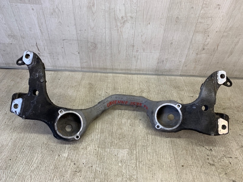 Запчасть балка двигателя поперечная PORSCHE CAYENNE 10-18 2010 958 4.8 M48.02 958 375 309 30 Б/У Балка двигателя поперечная PORSCHE CAYENNE 10-18 2010 958 4.8 M48.02 958 375 309 30 Б/У