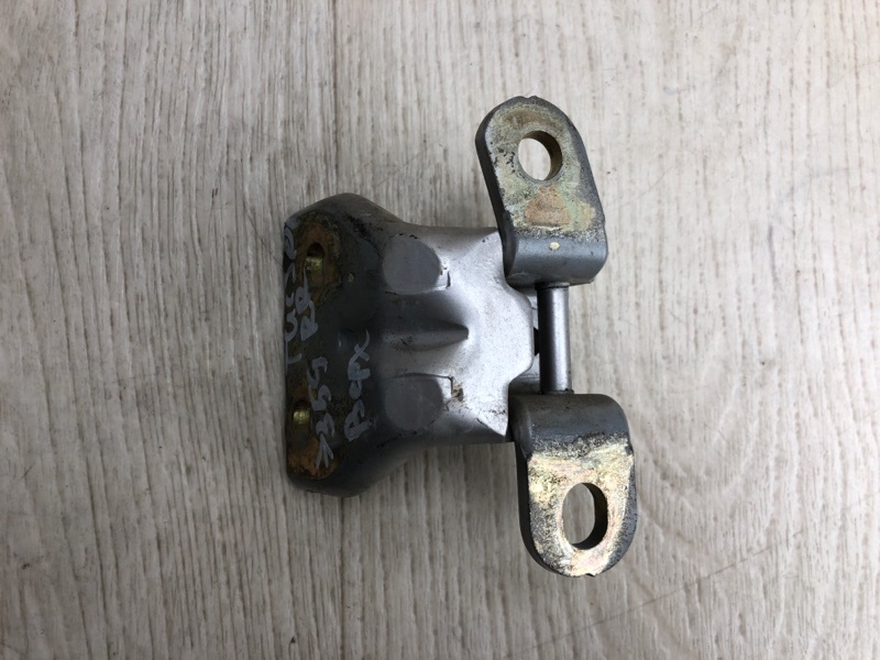 Петля двери верхняя задняя правая TUCSON 04-10 2004 JM 2.7 G6BA Петля двери верхняя задняя правая TUCSON 04-10 2004 JM 2.7 G6BA