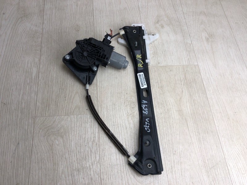 Стеклоподъемник задний правый VOLKSWAGEN JETTA USA 10-17 2013 162 2.0 CBPA 5C6 839 462 B Б/У