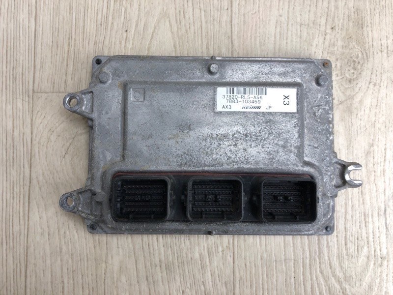 Запчасть блок управления двигателем HONDA ACCORD CU8 / TSX 08-14 2012 CU2 2.4 K24Z3 37820-RL5-A63 Б/У Блок управления двигателем HONDA ACCORD CU8 / TSX 08-14 2012 CU2 2.4 K24Z3 37820-RL5-A63 Б/У