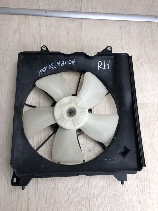 Диффузор вентилятора основного радиатора правый HONDA ACCORD CU8 / TSX 08-14 2012 CU2 2.4 K24Z3 19015-RL5-A01 Б/У