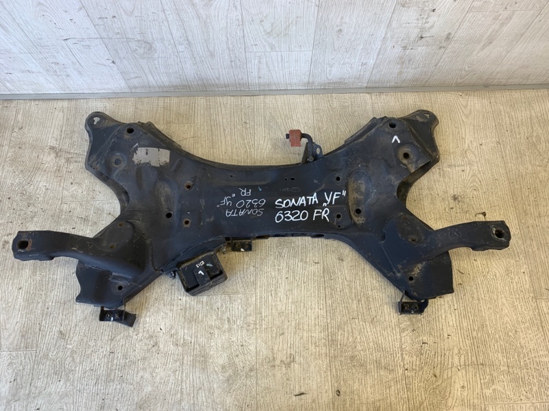 Запчасть балка передней подвески HYUNDAI SONATA YF 10-14 2011 YF 2.4 62400-2T100 Б/У Балка передней подвески HYUNDAI SONATA YF 10-14 2011 YF 2.4 62400-2T100 Б/У