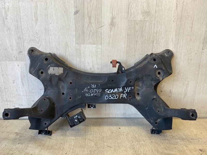 Балка передней подвески SONATA YF 10-14 2011 YF 2.4 Балка передней подвески SONATA YF 10-14 2011 YF 2.4