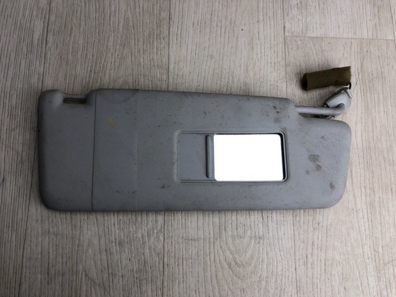 Козырек солнцезащитный правый VOLKSWAGEN PASSAT B7 11-15 2012 A32 2.5 CBUA 561 857 552 A 2F4 Б/У