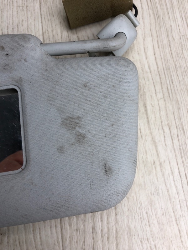 Козырек солнцезащитный правый PASSAT B7 11-15 2012 A32 2.5 CBUA