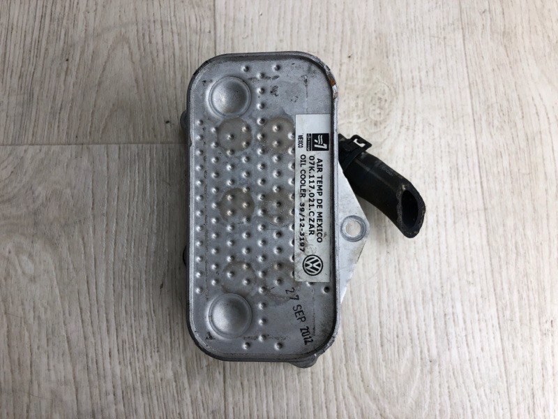 Запчасть теплообменник двигателя VOLKSWAGEN PASSAT B7 11-15 2012 A32 2.5 CBUA 07K 117 021 B Б/У Теплообменник двигателя VOLKSWAGEN PASSAT B7 11-15 2012 A32 2.5 CBUA 07K 117 021 B Б/У