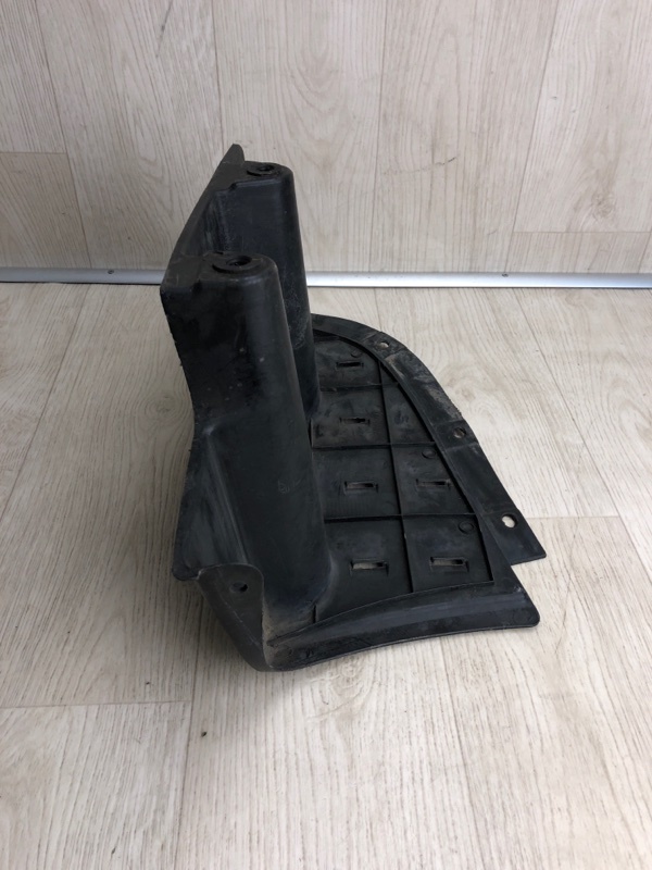 Защита заднего бампера левая SORENTO UM 14- 2015 UM 2.4 G4KJ