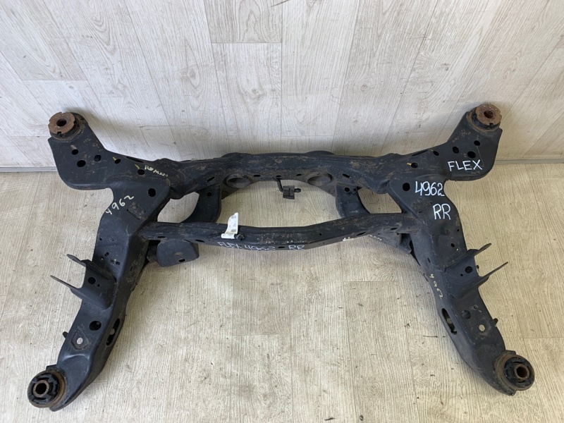 Запчасть балка задней подвески FORD FLEX 08-19 2013 TP3 3.5 PDED DG1Z-5R003-B Б/У Балка задней подвески FORD FLEX 08-19 2013 TP3 3.5 PDED DG1Z-5R003-B Б/У