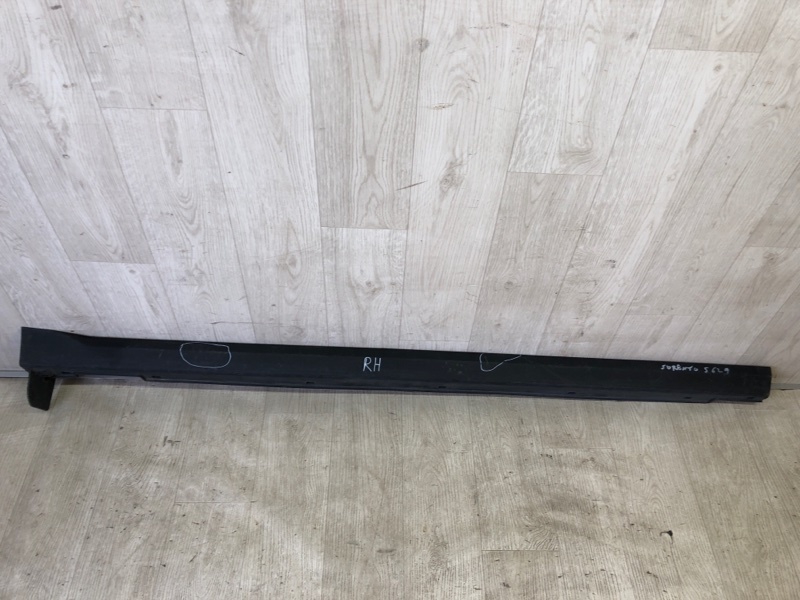 Накладка порога наружная правая KIA SORENTO UM 14- 2015 UM 2.4 G4KJ 87752-C6000 Б/У