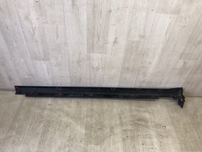 Накладка порога наружная правая SORENTO UM 14- 2015 UM 2.4 G4KJ