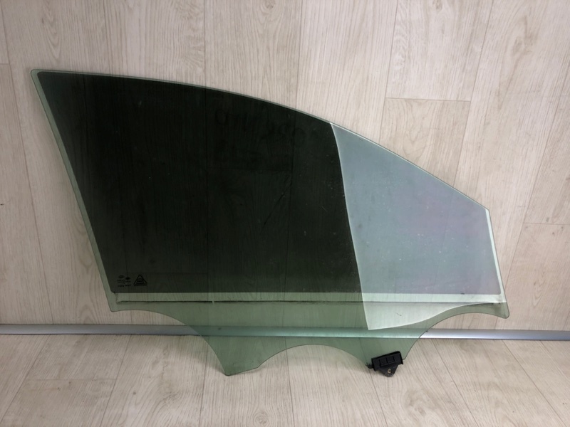 Стекло двери переднее левое KIA SORENTO UM 14- UM 2.4 G4KJ Стекло двери переднее левое KIA SORENTO UM 14- UM 2.4 G4KJ