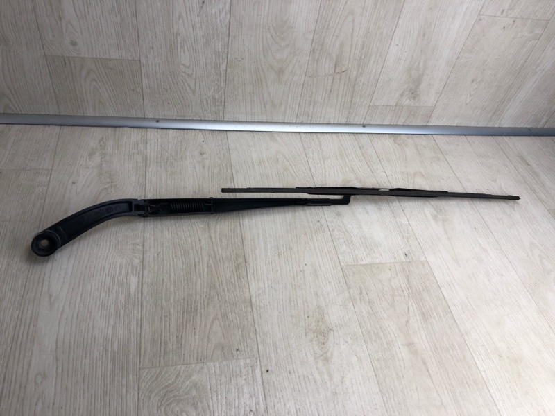 Поводок стеклоочистителя передний левый SORENTO UM 14- 2015 UM 2.4 G4KJ