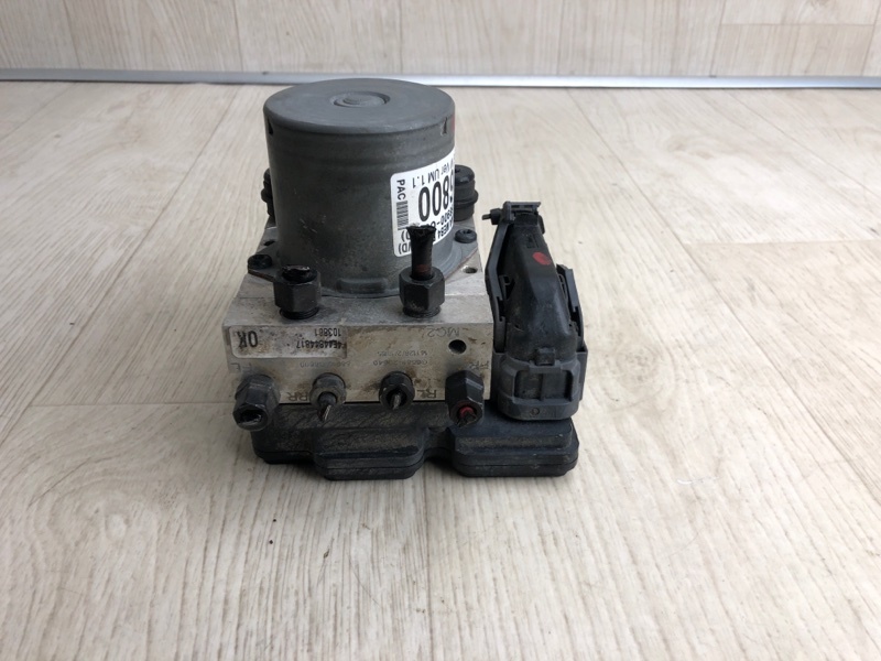 Блок ABS SORENTO UM 14- 2015 UM 2.4 G4KJ