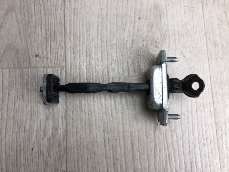 Ограничитель двери задний левый KIA SORENTO UM 14- 2015 UM 2.4 G4KJ 79480-C5000 Б/У