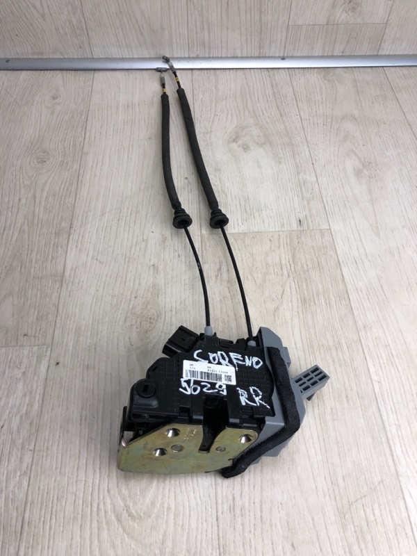 Замок двери задний правый SORENTO UM 14- 2015 UM 2.4 G4KJ Замок двери задний правый SORENTO UM 14- 2015 UM 2.4 G4KJ