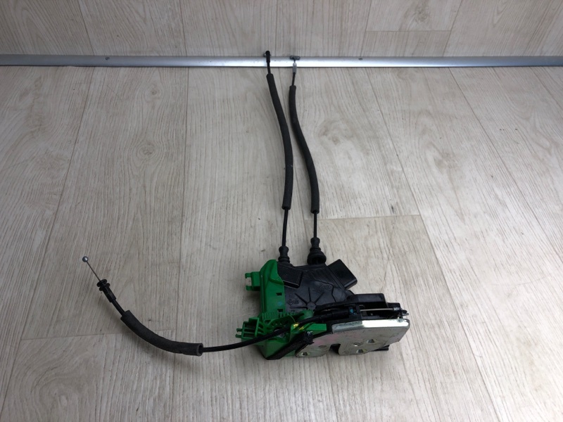 Запчасть замок двери передний правый KIA SORENTO UM 14- 2015 UM 2.4 G4KJ 81320-C5010 Б/У Замок двери передний правый KIA SORENTO UM 14- 2015 UM 2.4 G4KJ 81320-C5010 Б/У