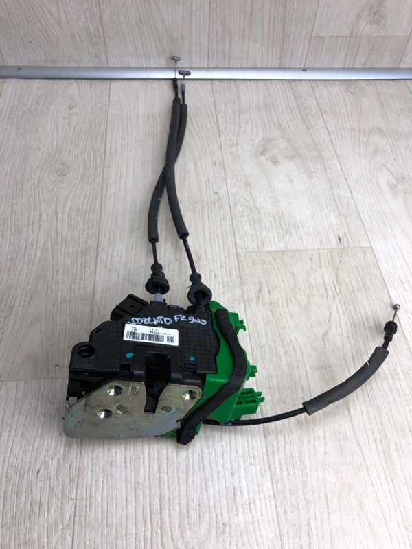 Замок двери передний правый SORENTO UM 14- 2015 UM 2.4 G4KJ Замок двери передний правый SORENTO UM 14- 2015 UM 2.4 G4KJ