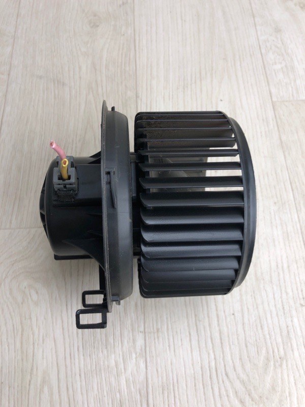 Моторчик печки FORTE/CERATO TD 08-13 2011 TD 2.0 G4KD